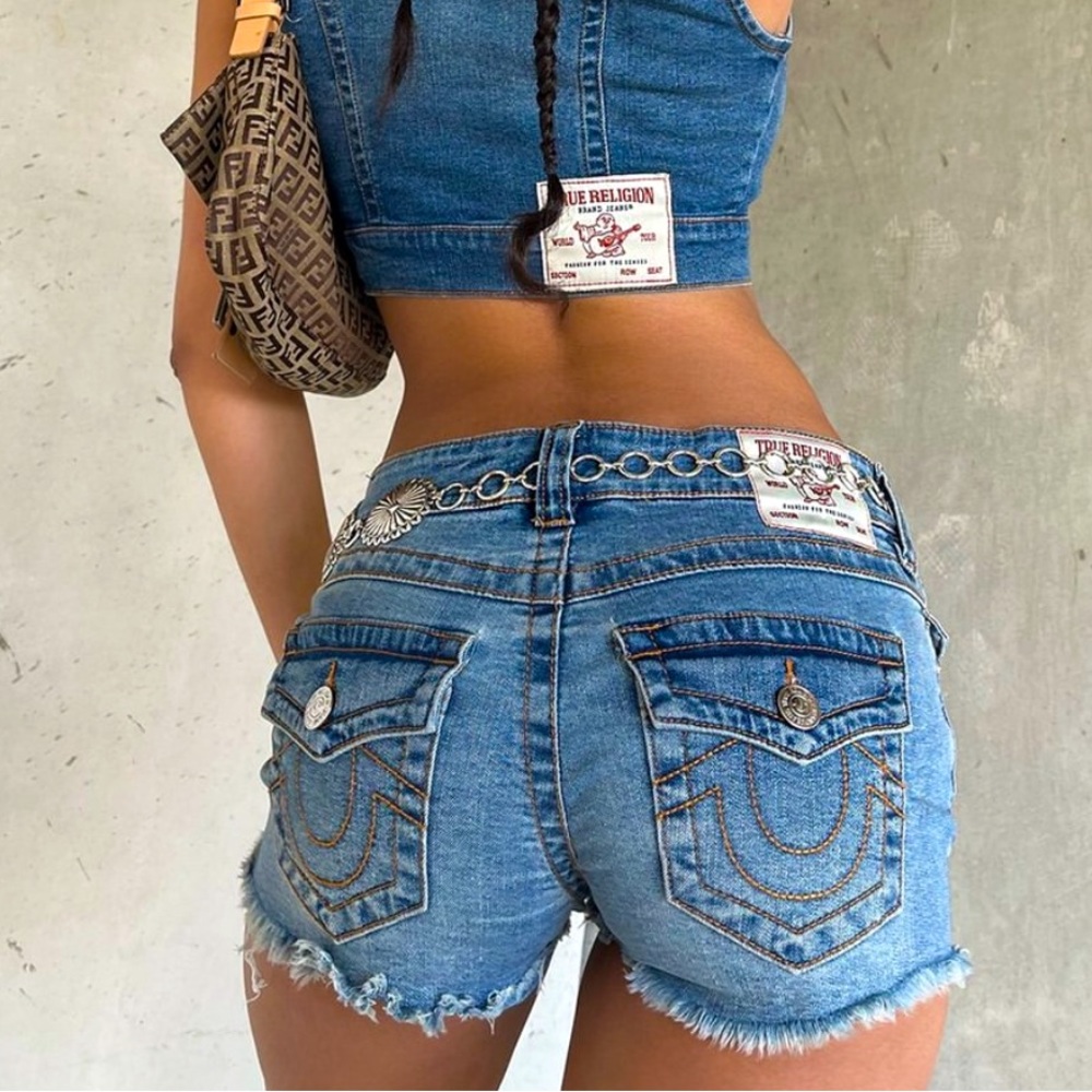 True Religion Pre-Owned Jean Shorts Size 25 “as is” - Picture 10 of 11